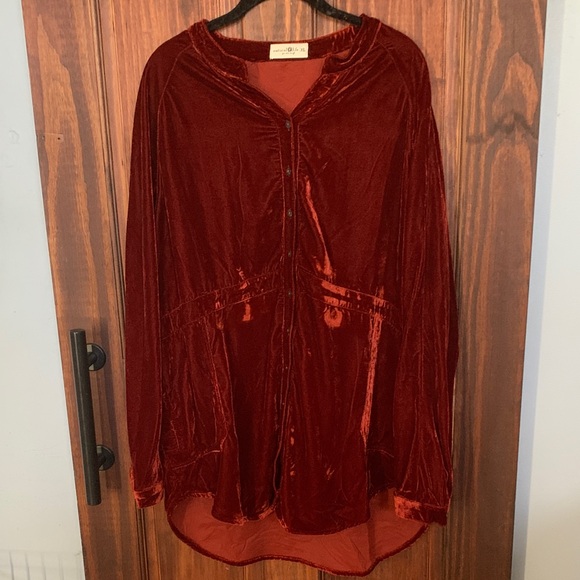 NATURAL LIFE Tops - Natural Life Velvet button down shirt xl